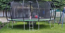 Jak wybrać najlepszą trampolinę ogrodową?